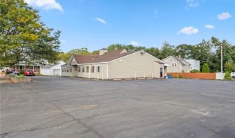 376 Bullocks Point Ave, East Providence, RI 02915