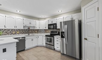 1324 Willow Oak Ct, Avon, IN 46123