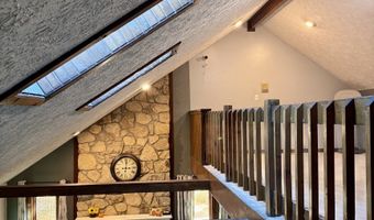 263 Queensway Dr, Avon, IN 46123