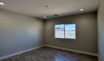 13575 S SILENT Rd, Arizona City, AZ 85123