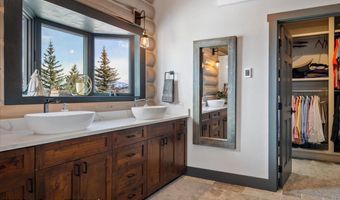 785 STRAWBERRY HILLS Dr, Bedford, WY 83112