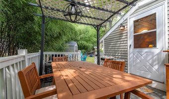 76 Long Meadow Dr, Glocester, RI 02814