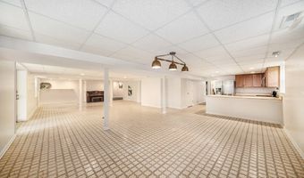 1480 Shevchenko Dr, Ann Arbor, MI 48103