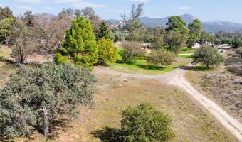 2804 S Grade Rd, Alpine, CA 91901