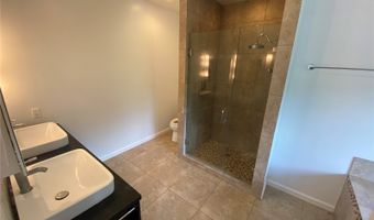 1886 St Louis Dr, Honolulu, HI 96816