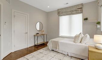 601 SLADE Ct, Alexandria, VA 22314