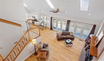 126 Hillcrest Dr, Barnardsville, NC 28709