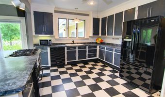 23347 BACK St, Accomac, VA 23301