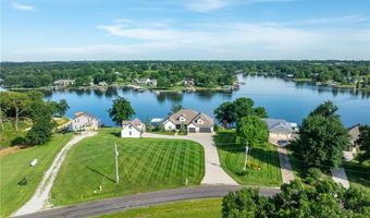 1038 Lake Viking Ter, Altamont, MO 64620