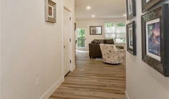 2955 Ithaca St, Allentown, PA 18103