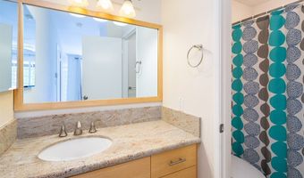 493 Mananai Pl 31V, Honolulu, HI 96818