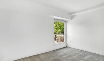 1 SILVERWOOD Cir 8, Annapolis, MD 21403