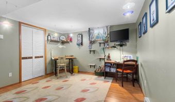 N254 MEADOWBREEZE Court, Appleton, WI 54915