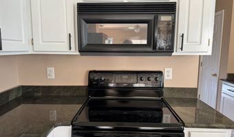 2549 Bascom Dr, Albany, GA 31707