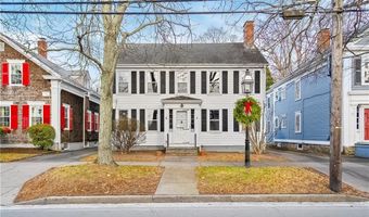 694 Hope St, Bristol, RI 02809