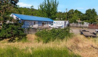 165 Water St, Ashland, OR 97520