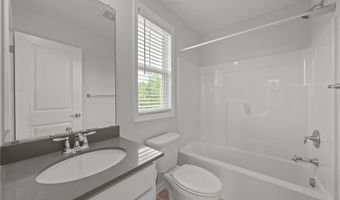792 NANCY Dr, Aurora, OH 44202