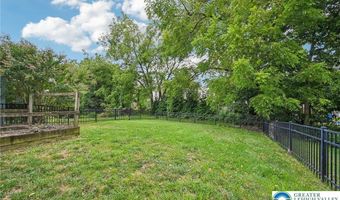 193 Wyndham Dr, Allentown, PA 18104