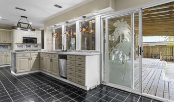 1090 Cherokee St, Biloxi, MS 39530