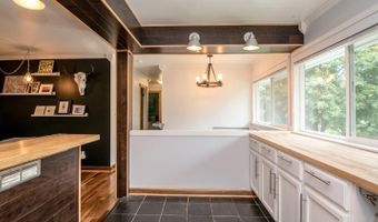 406 Manor Dr, Ann Arbor, MI 48105