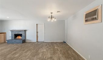 16050 Pawnee Rd, Apple Valley, CA 92307