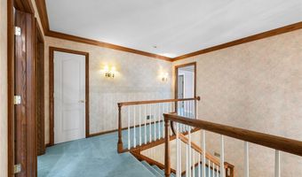 3881 Ravinewood Dr, Austinburg, OH 44010