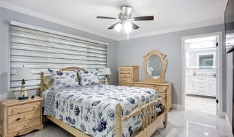 6531 SANTIAGO Ct, Apollo Beach, FL 33572