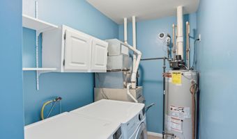 273 Scio Village Ct 243, Ann Arbor, MI 48103