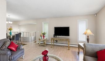 7207 Foxridge Cir #D-4, Anchorage, AK 99518