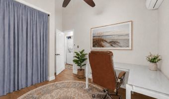 15 KULANIHAKOI St 15E, Kihei, HI 96753