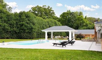 121 Fescue Dr, Advance, NC 27006
