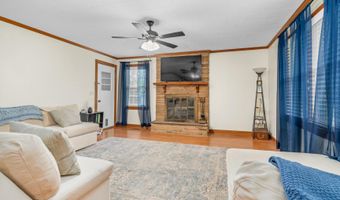 384 Snow Hill St, Ayden, NC 28513