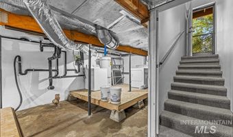 311 N School St, Cascade, ID 83611