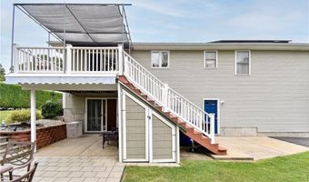 17 Middle St, North Providence, RI 02911