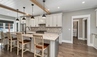 54 Dutile Rd, Belmont, NH 03220