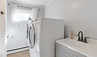 2058 N Belfast Ave, Augusta, ME 04330