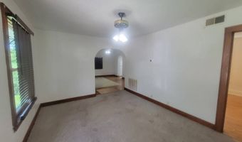 2015 L St, Auburn, NE 68305