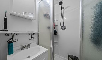 49 Arnold St, East Providence, RI 02915
