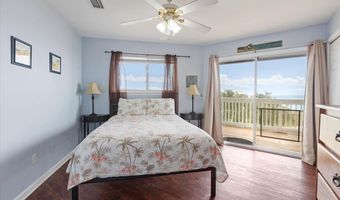 6 Kingfish St, Alligator Point, FL 32346