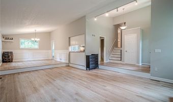 1137 Poplar Log Pl, Austell, GA 30168