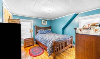 15 Fairfax St, Bangor, ME 04401