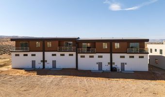 1328 E Lone Rock View Dr, Big Water, UT 84741