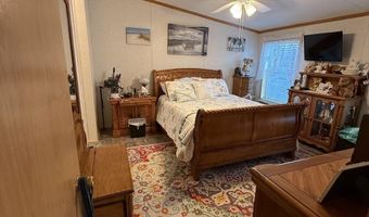 5 Freedom Ln, Belfast, ME 04915
