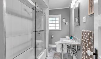 109 Capstan Ave, Beachwood, NJ 08722