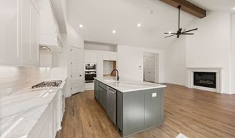 914 Highlands Ave, Aledo, TX 76008
