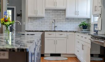 71 Vinton Ave, Cranston, RI 02920