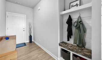 225 NE Glendale Ln, Ankeny, IA 50021