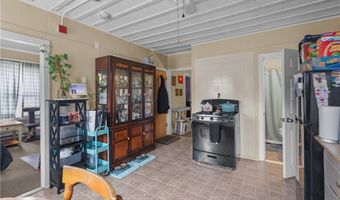 95 School St, Lincoln, RI 02865