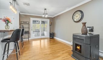 33 Tanglewood Dr, Alloway, NJ 07422