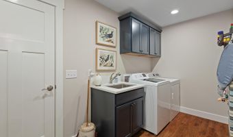 1641 Rivers Edge Ct, Adrian, MI 49221